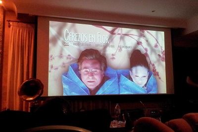 Pantalla sesión Los Cerezos en Florm en Cine Para Compartir