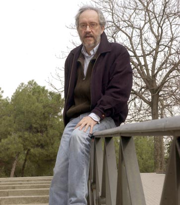 Emilio Martinez-Lázaro